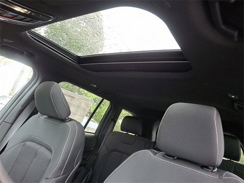 New 2025 Jeep Grand Cherokee Laredo X w/ Luxury Tech Group I image 10