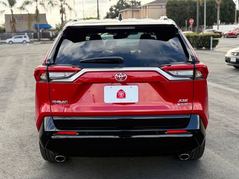 Used 2025 Toyota RAV4 XSE w/ Premium Package AWD/4WD image 10