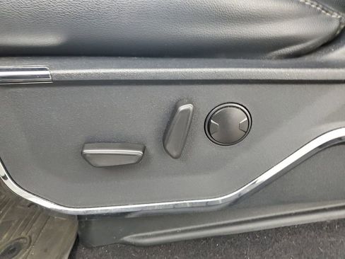 Used 2023 Ford F150 Lariat image 31