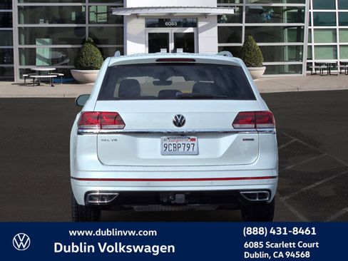 Certified 2022 Volkswagen Atlas SEL R-Line image 5