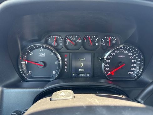 Used 2017 Chevrolet Silverado 1500 W/T w/ WT Convenience Package AWD/4WD image 11