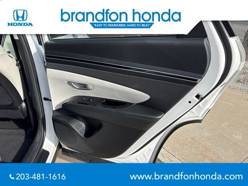 Used 2022 Hyundai Tucson Limited AWD/4WD image 9