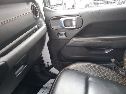 Certified 2021 Jeep Wrangler Unlimited Sahara image 31