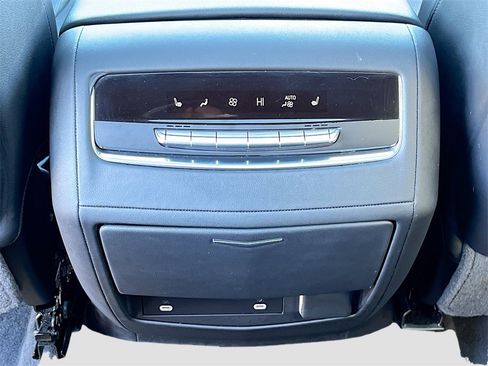 Certified 2024 Cadillac Escalade ESV Sport image 25