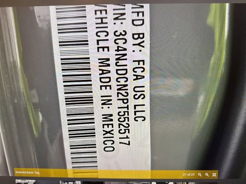 Used 2023 Jeep Compass Limited image 22