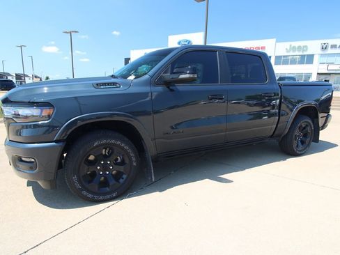 Used 2025 RAM 1500 Big Horn AWD/4WD image 17