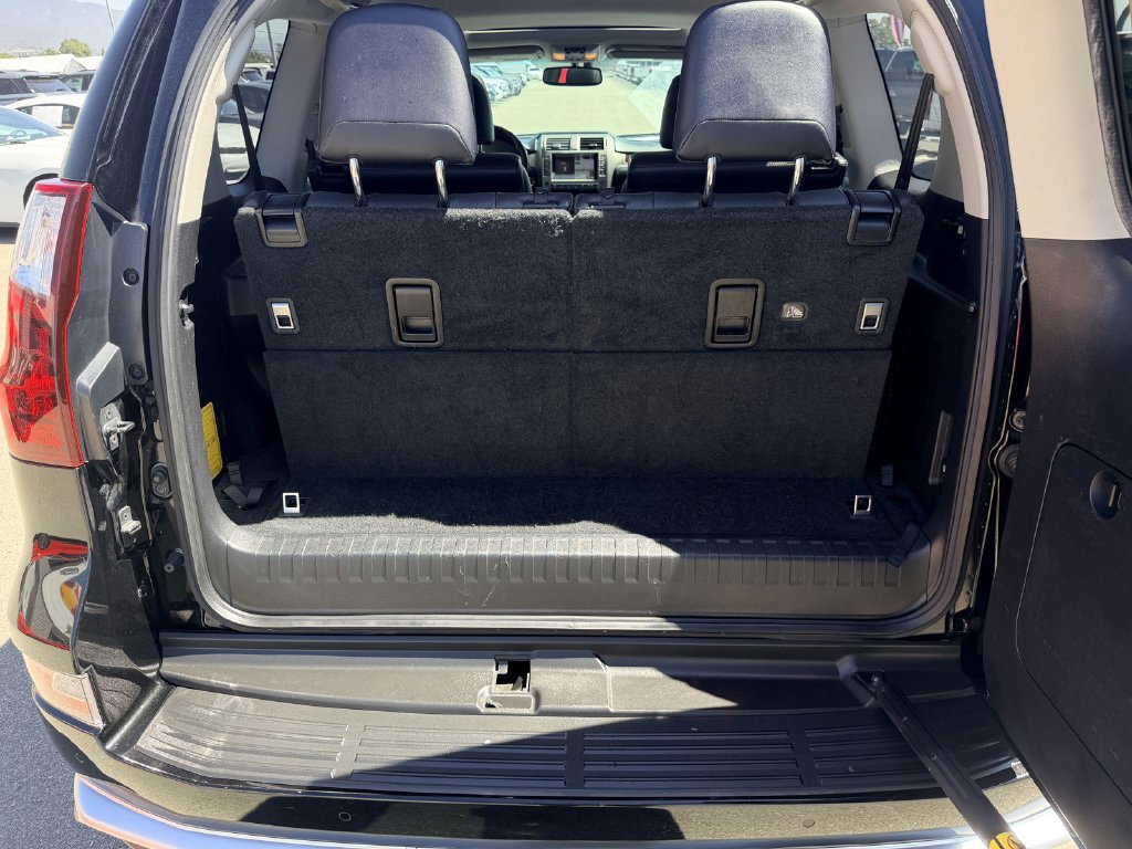 Used 2018 Lexus GX 460 Premium AWD/4WD image 15