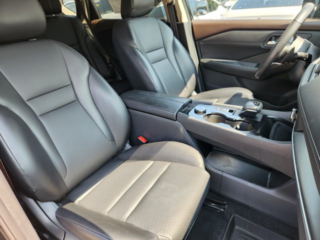 Certified 2023 Nissan Rogue SV w/ SV Premium B Package AWD/4WD image 14