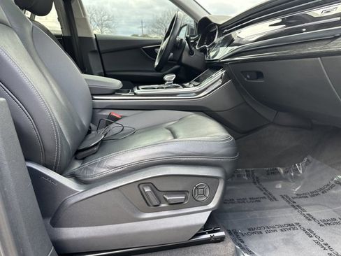 Used 2021 Audi Q8 Premium Plus image 16