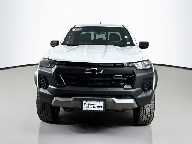 Used 2023 Chevrolet Colorado Trail Boss w/ Technology Package AWD/4WD image 8