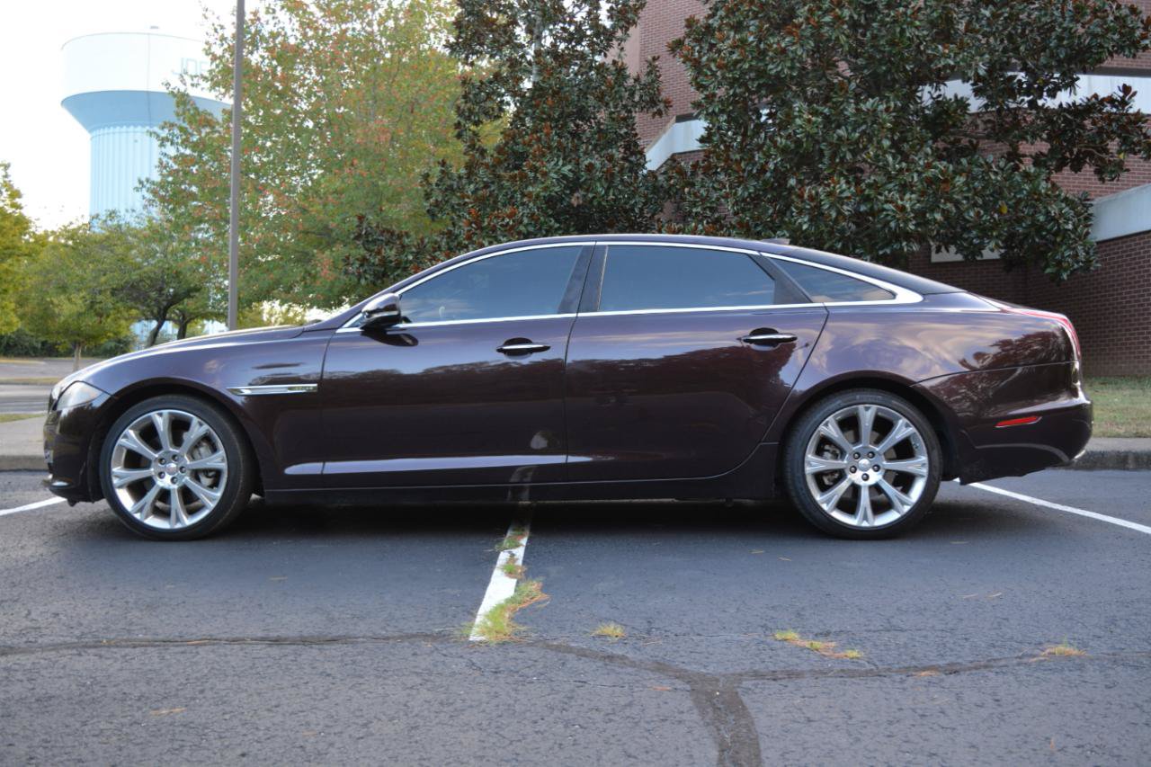 Used 2016 Jaguar XJ L Portfolio RWD image 8