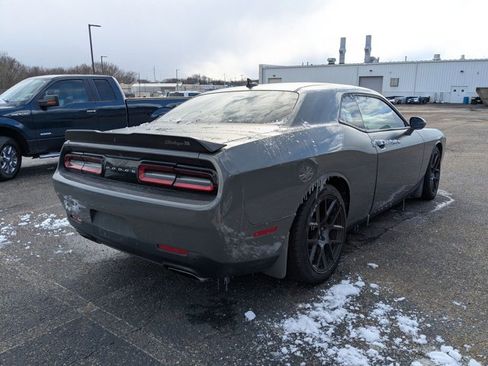 Used 2017 Dodge Challenger T/A image 5