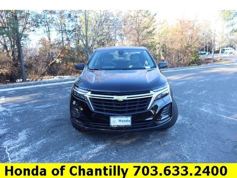 Used 2024 Chevrolet Equinox LS image 2