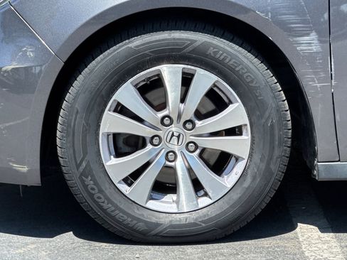 Used 2014 Honda Odyssey EX image 37