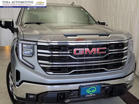 Certified 2024 GMC Sierra 1500 SLT w/ SLT Premium Package AWD/4WD image 3