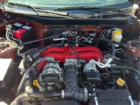 Used 2017 Toyota 86 RWD image 10
