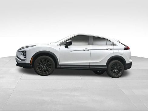 Used 2024 Mitsubishi Eclipse Cross LE AWD/4WD image 10