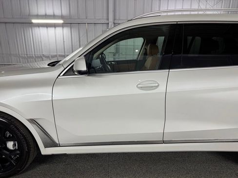 Used 2024 BMW X7 xDrive40i w/ Premium Package AWD/4WD image 20