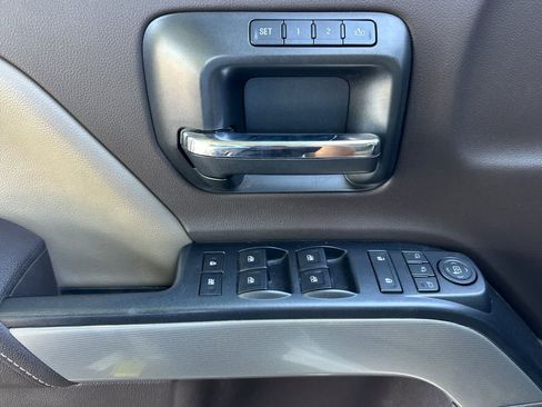 Used 2016 Chevrolet Silverado 2500 LTZ w/ LTZ Plus Package AWD/4WD image 15