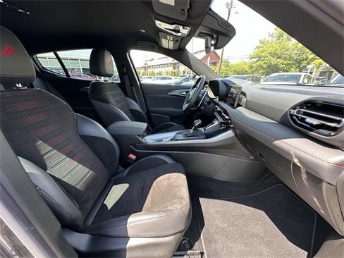 Used 2024 Dodge Hornet R/T image 39