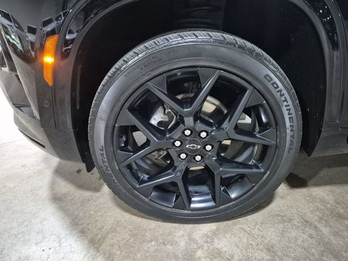 Certified 2024 Chevrolet Traverse RS w/ LPO, Floor Liner Package AWD/4WD image 34
