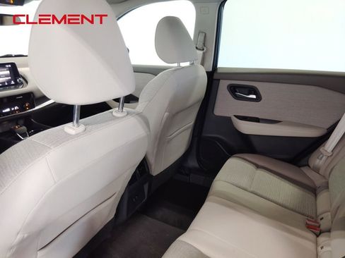 Used 2022 Nissan Rogue SV AWD/4WD image 36