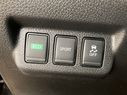 Used 2017 Nissan Sentra SV image 14