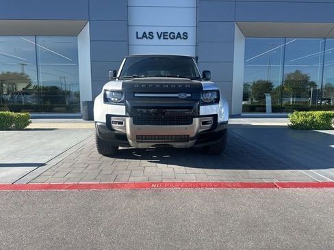 Used 2022 Land Rover Defender 110 X AWD/4WD image 2