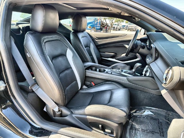 Used 2022 Chevrolet Camaro LT RWD image 25