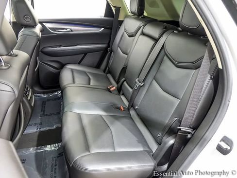 Used 2019 Cadillac XT5 Premium Luxury AWD/4WD image 12
