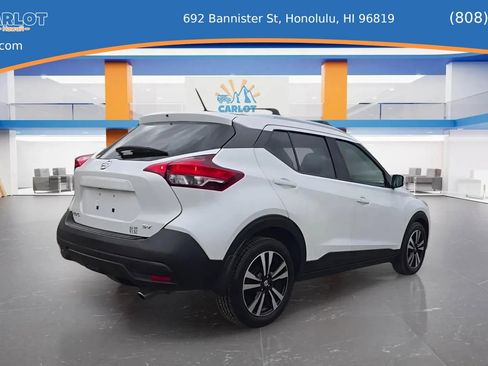 Used 2019 Nissan Kicks SV w/ Exterior Package FWD image 12