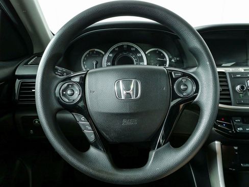 Used 2016 Honda Accord LX image 9