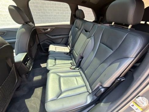 Used 2021 Audi Q7 2.0T Premium Plus w/ Premium Plus Package AWD/4WD image 25