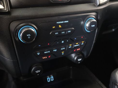 Used 2022 Ford Ranger Lariat w/ Equipment Group 501A High image 8