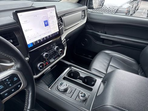 Used 2024 Ford Expedition XLT image 50