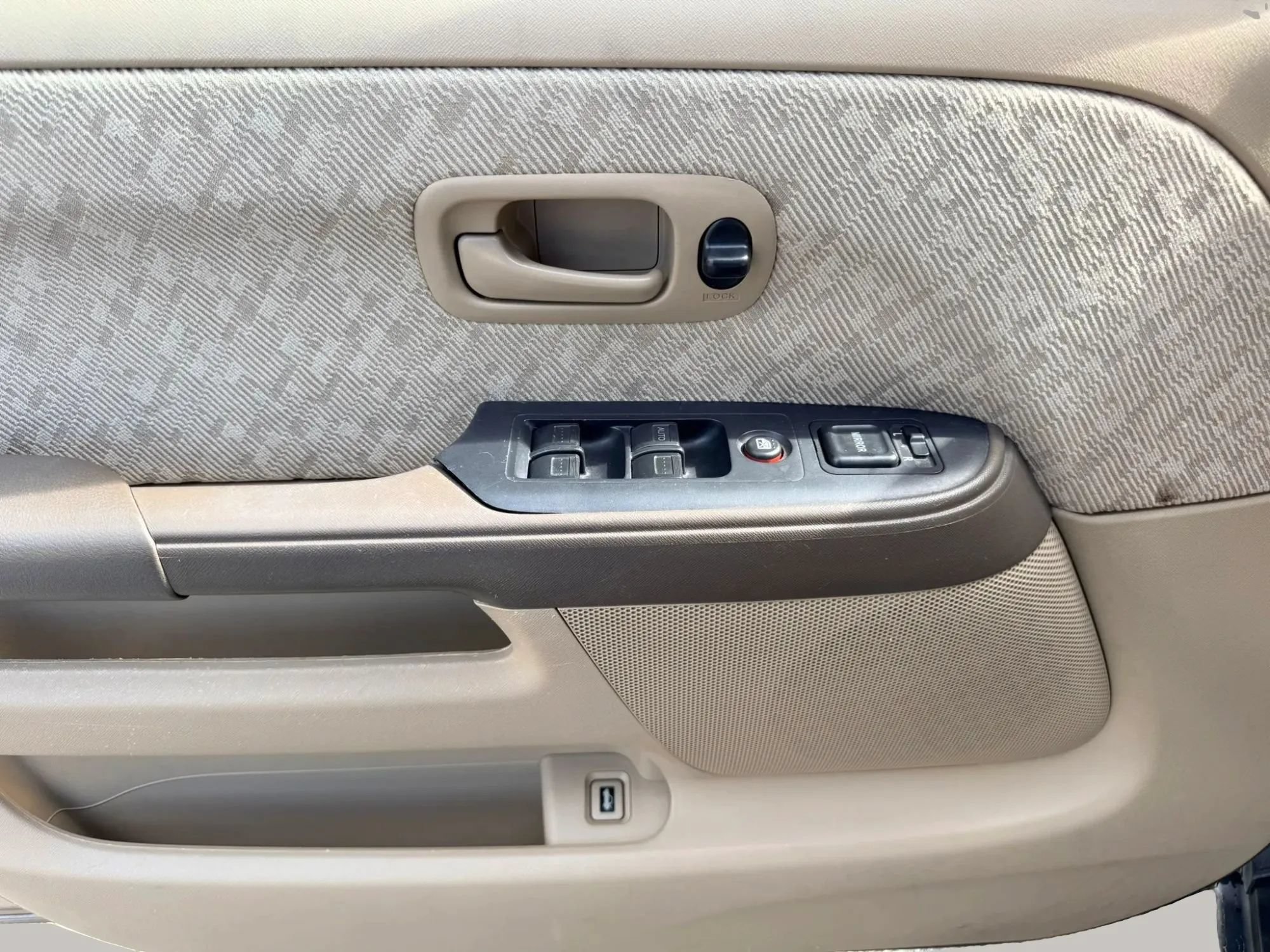 Used 2006 Honda CR-V LX image 9
