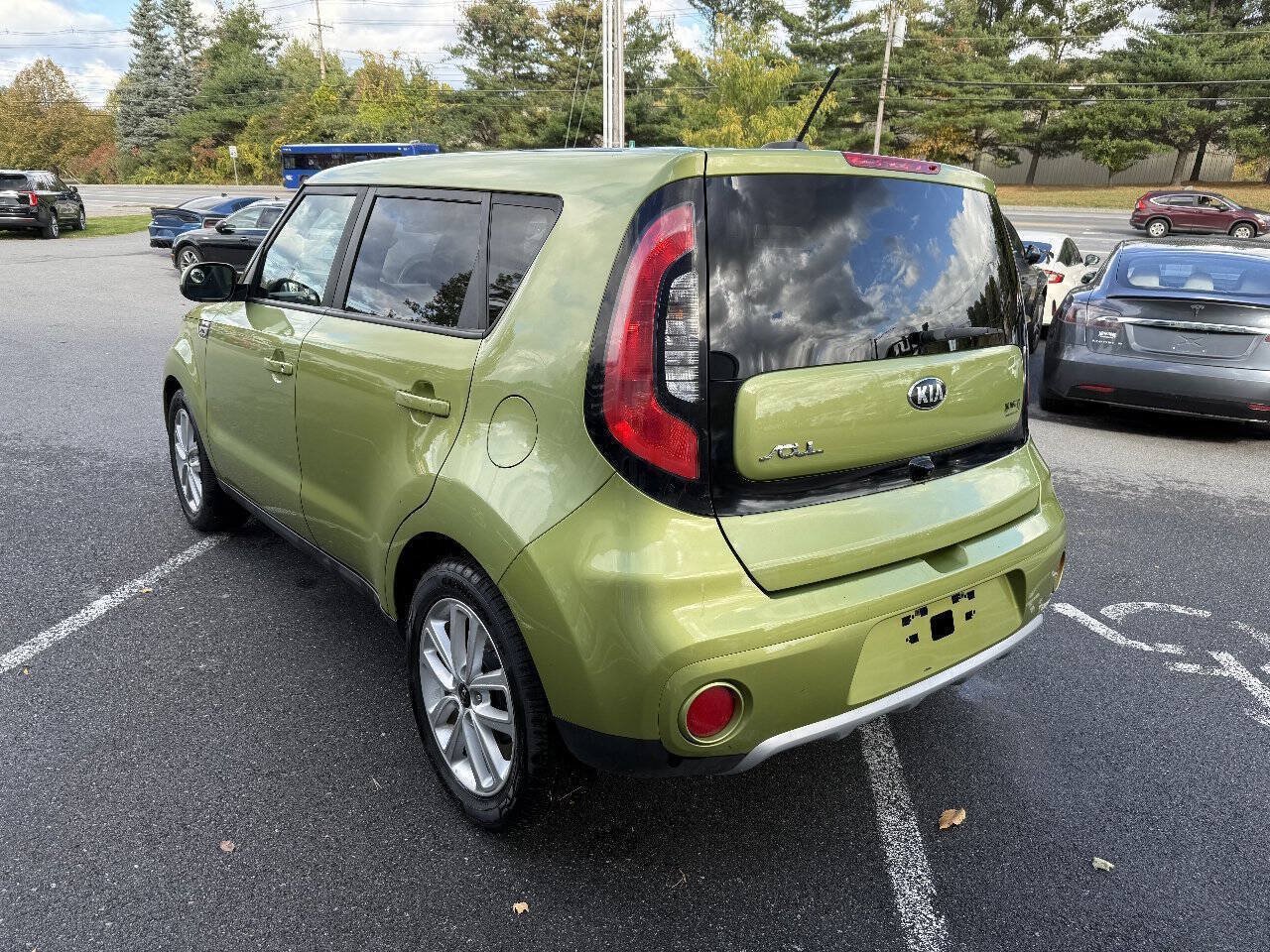 Used 2019 Kia Soul + FWD image 9