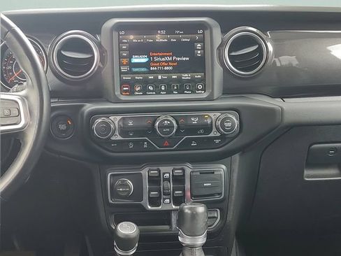Used 2021 Jeep Wrangler Unlimited Sahara AWD/4WD image 13