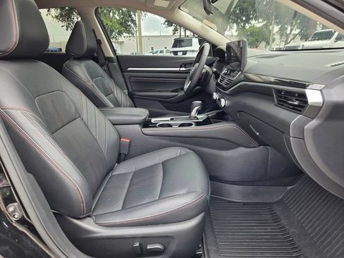 Used 2023 Nissan Altima 2.5 SR w/ SR Premium Package FWD image 18