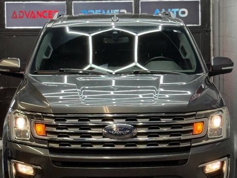 Used 2019 Ford Expedition Limited w/ Equipment Group 301A AWD/4WD image 5