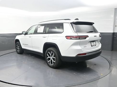 Used 2023 Jeep Grand Cherokee L Limited w/ Trailer Tow Group (B) AWD/4WD image 8