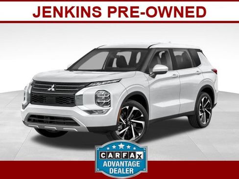 Used 2023 Mitsubishi Outlander SE FWD image 1
