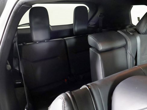 Used 2023 Mitsubishi Outlander SE image 38