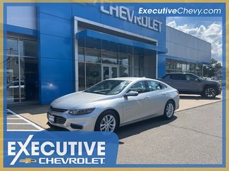 Used 2017 Chevrolet Malibu LT w/ Driver Confidence Package image 1