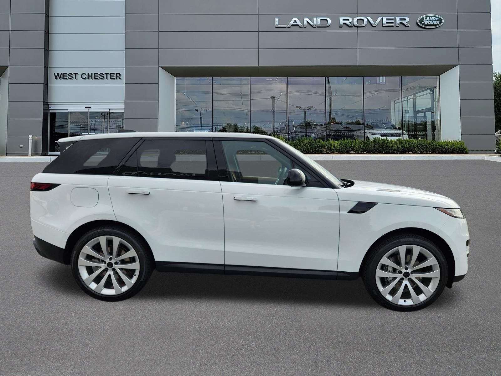New 2027 Land Rover Range Rover Sport SE AWD/4WD image 6