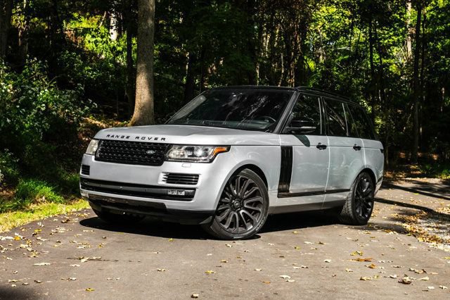 Used 2017 Land Rover Range Rover Supercharged AWD/4WD image 5