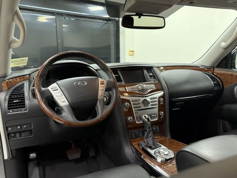 Used 2018 INFINITI QX80 2WD w/ Driver Assistance Package image 17