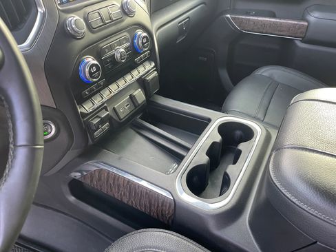 Used 2025 GMC Sierra 2500 Denali Ultimate image 21