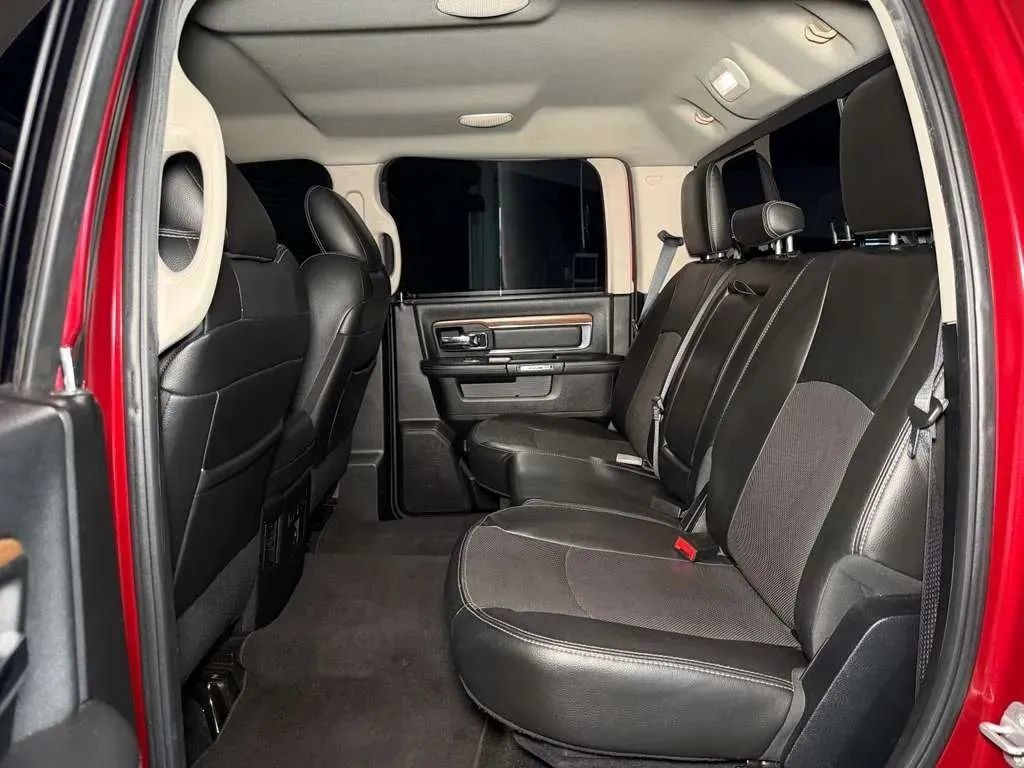 Used 2014 RAM 1500 Laramie RWD image 17