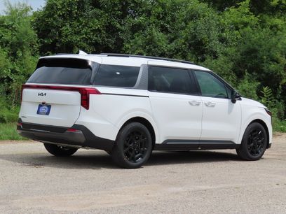 New 2027 Kia Carnival EX w/ Dark Edition Package